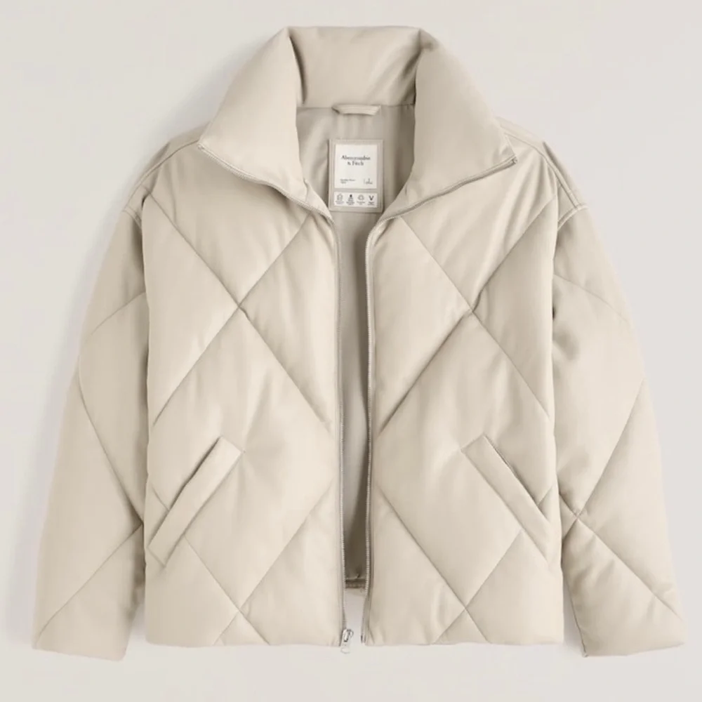 Abercrombie Oversized Vegan Leather Quilted Bomber Jacket - Picture 2 of 6